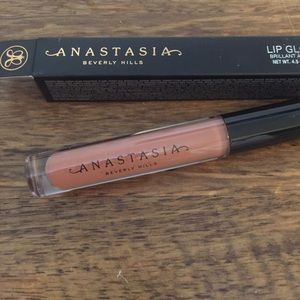 Anastasia Beverly Hills Kristin lip gloss